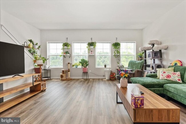 Building Photo - 267 Patchwork Dr