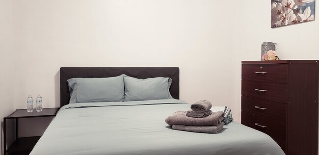 Bedroom 2 - 50 Trenton St