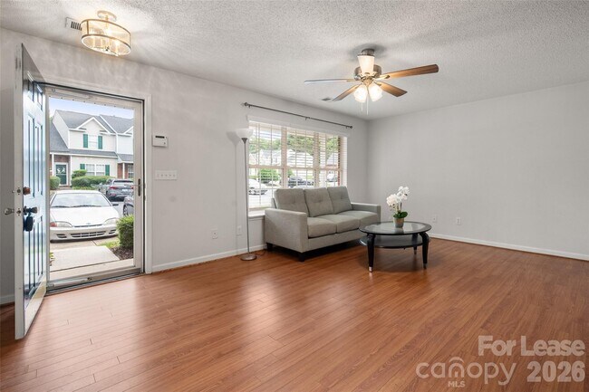 Foto del edificio - 1841 Birch Heights Ct