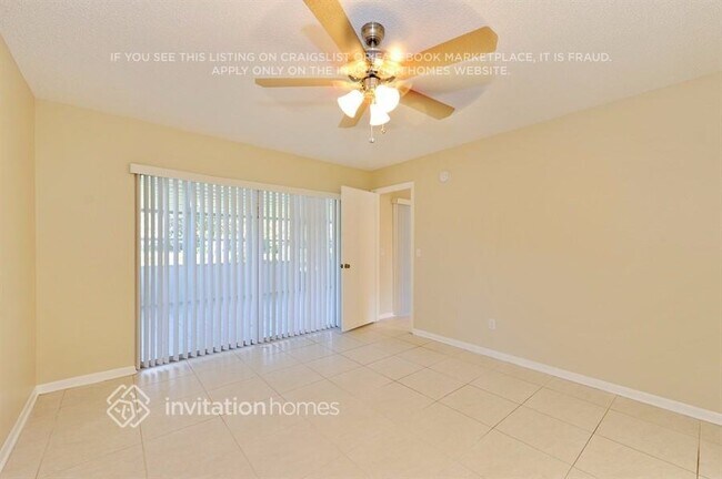 Foto del edificio - 5209 Windlaff Ave