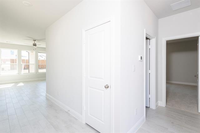 Building Photo - 1214 Aruba Ave