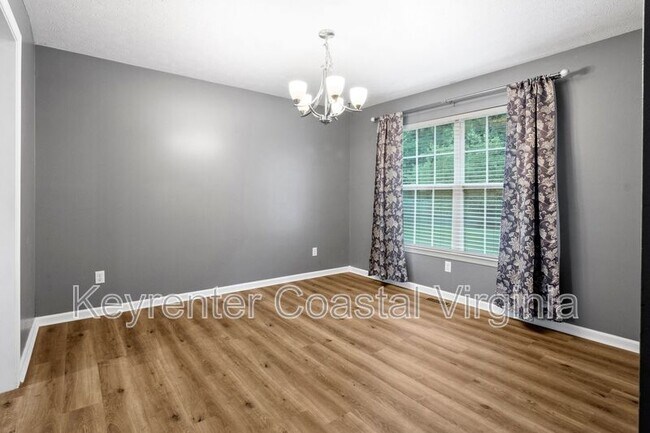 Building Photo - 16309 Smithfield Heights Dr