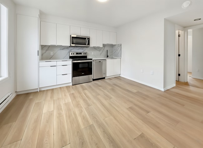 Building Photo - 9307-9123 123 Ave NW