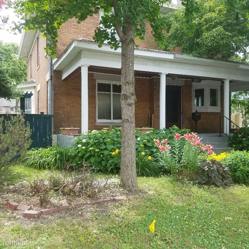 Foto principal - 4 br, 2.5 bath House - 520 University Ave NE