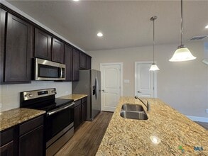 Building Photo - 750 Milestone Pk