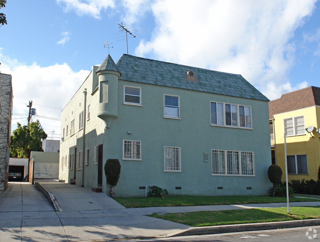 Building Photo - 439 N Spaulding Ave