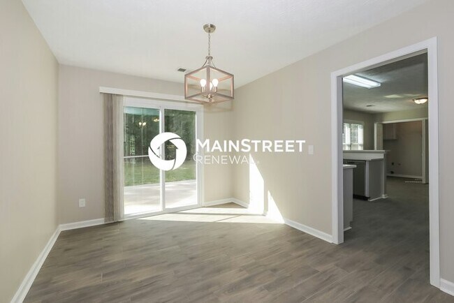 Foto del edificio - 3 Bedroom Pet-Friendly Home in LOGANVILLE,...