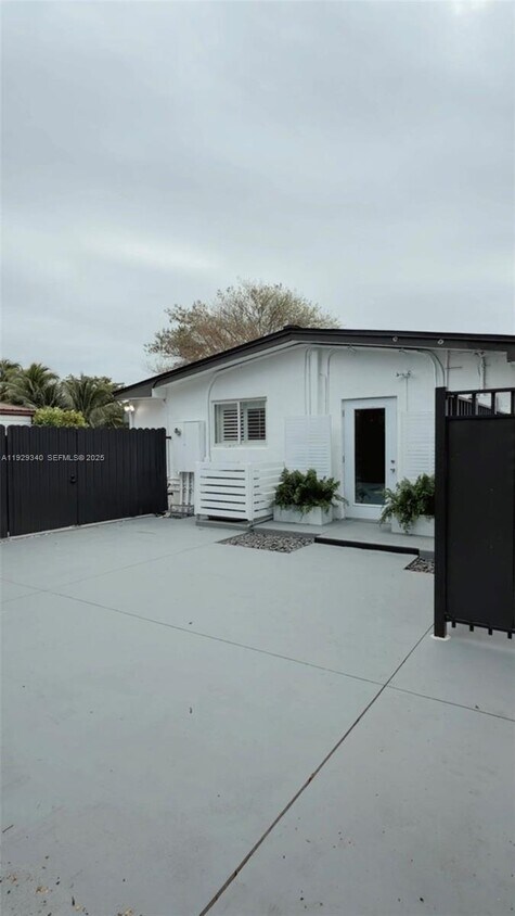 Foto principal - 10245 SW 125th Ave