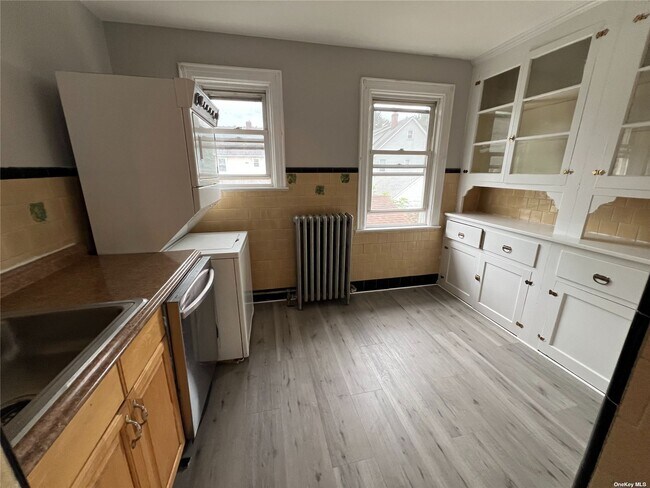Building Photo - 26 Bella Vista Ave
