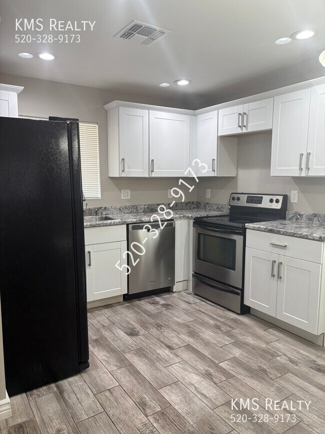 Foto del edificio - 3132 E Glenn-B