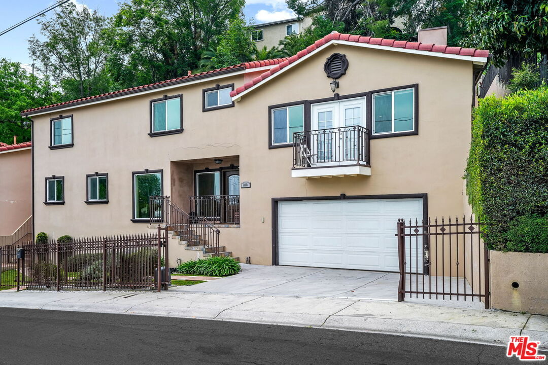 Primary Photo - 3810 Ramboz Dr