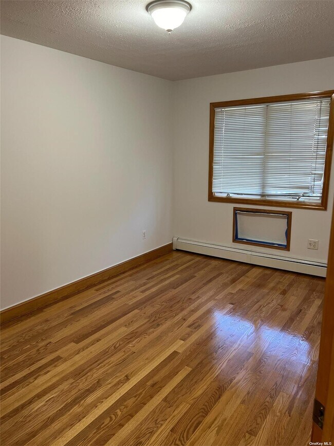 Foto del edificio - 6004 172nd St