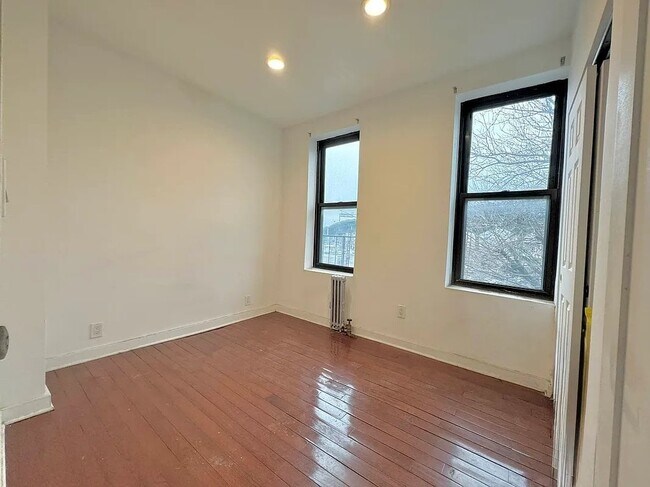 Foto del edificio - 32 Garnet St