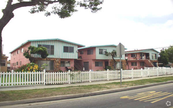 Primary Photo - 14709-14719 Orange Ave