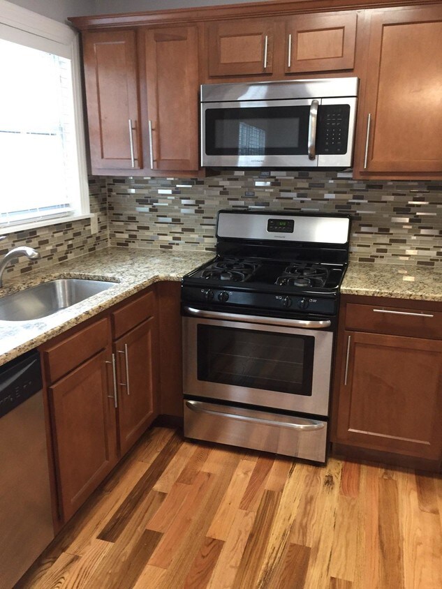 Primary Photo - 177 12th St NE