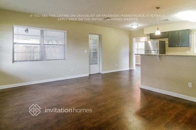 Building Photo - 2631 Ambergate Rd