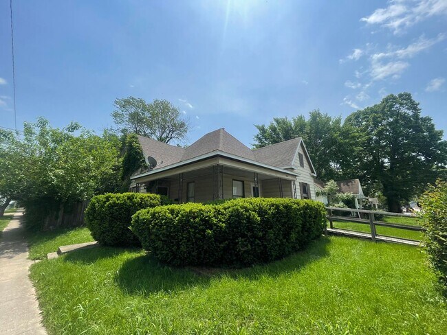 Foto del edificio - 2056 N Fremont Ave