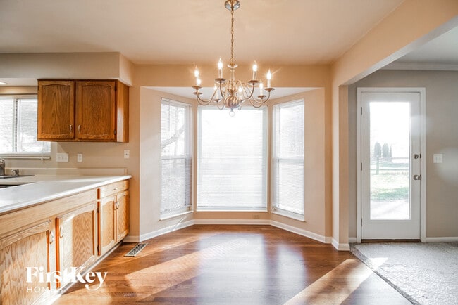 Building Photo - 3826 Red Fox Dr