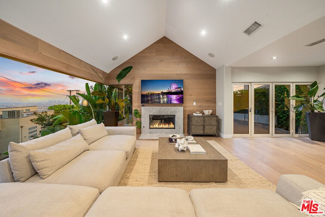 Foto principal - 1715 CRISLER Way