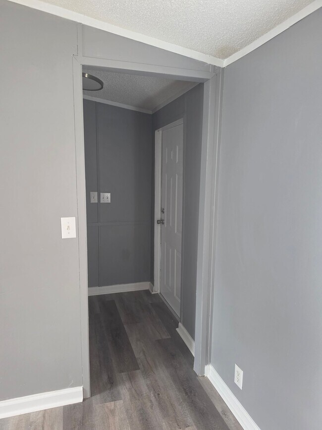 Foto del edificio - 3006 Amberjack Rd