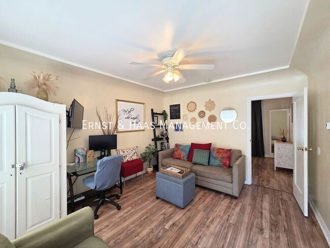 Foto del edificio - 737 Martin Luther King Jr Ave