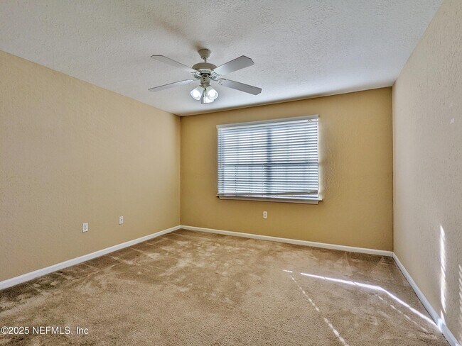 Building Photo - 425 Timberwalk Ct