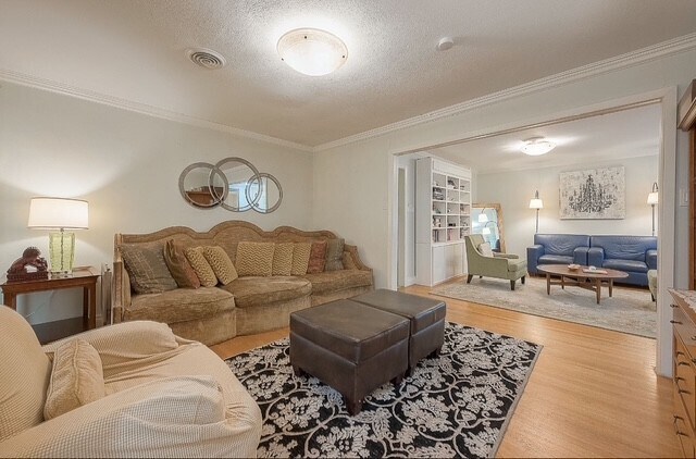 Building Photo - 5203 Chesapeake Way