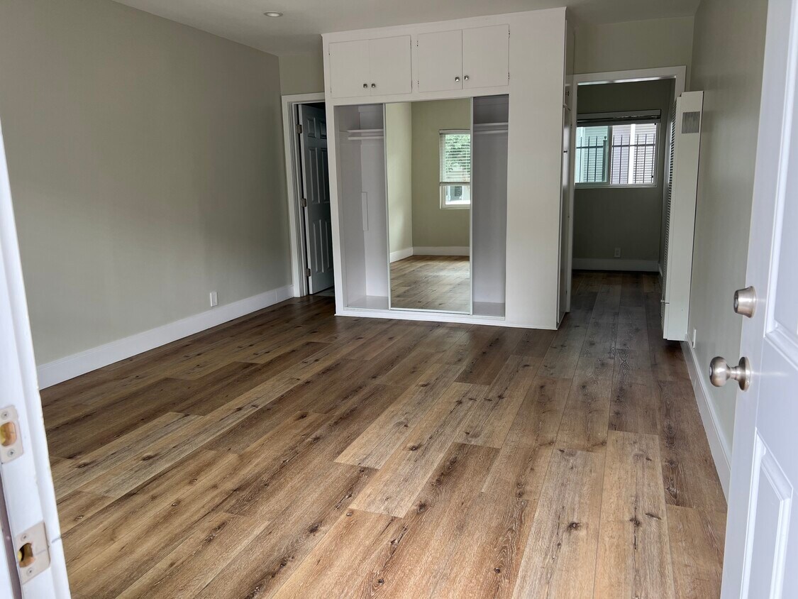 Foto principal - 1548 Granville Ave