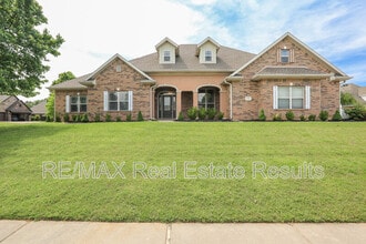 Building Photo - 5602 S Bent Tree Dr