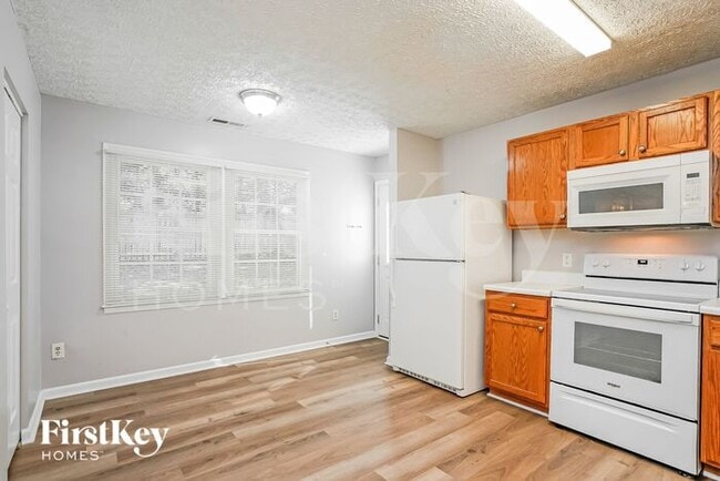Building Photo - 3705 Birmi Dr