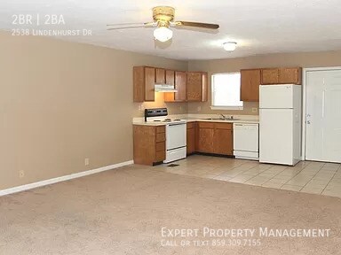 Foto del edificio - 2538 Lindenhurst Dr
