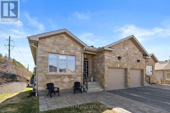 Building Photo - 601 Meadowridge Cir