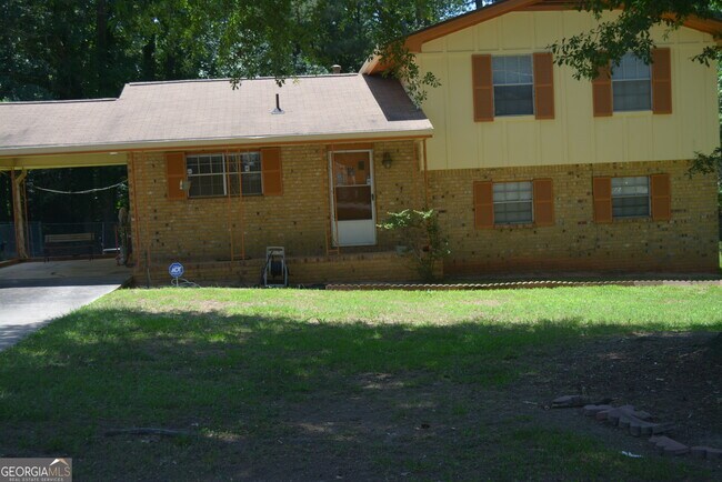 Foto del edificio - 354 Roy Huie Rd