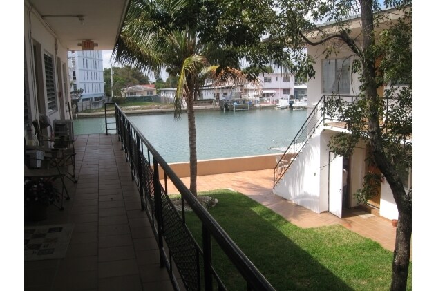 Balcón - Rocco Apartments
