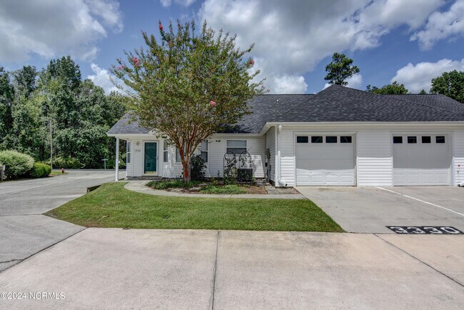 Building Photo - 3330 Belmont Cir