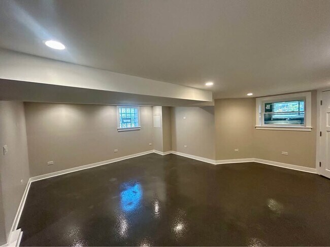 Foto del edificio - 4736 N Spaulding Ave