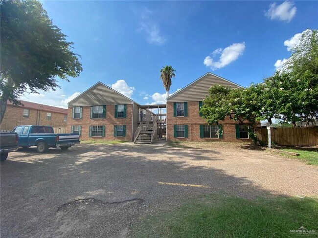 Foto del edificio - 1006 W Kelly Ave