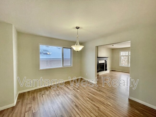 Building Photo - 1838 Lipsett Ct