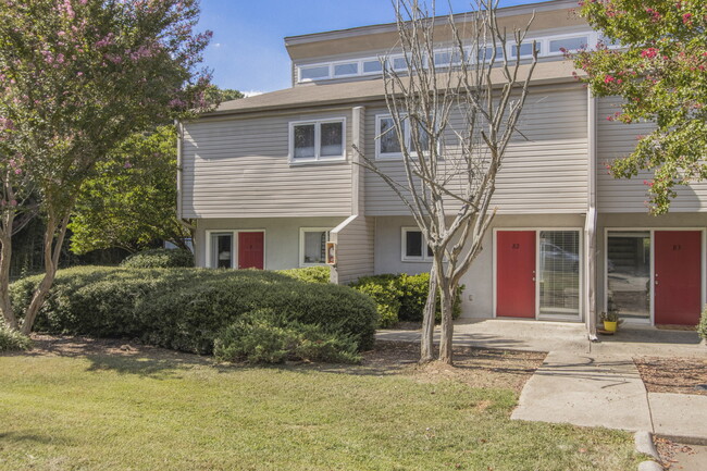 Building Photo - Hampton Harbor Townhomes