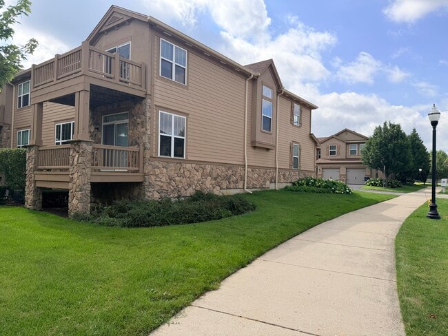 Building Photo - 1873 Crenshaw Cir