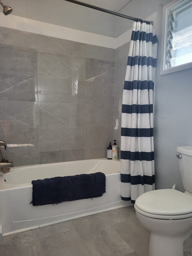 Foto del edificio - 1061 Pookela Rd