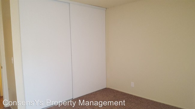 Foto del edificio - 301 S Birch St