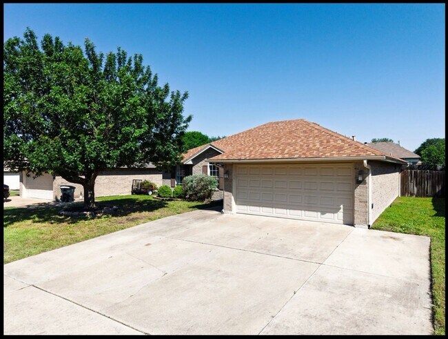 Foto del edificio - One month rent free if rented by July 1st!!!