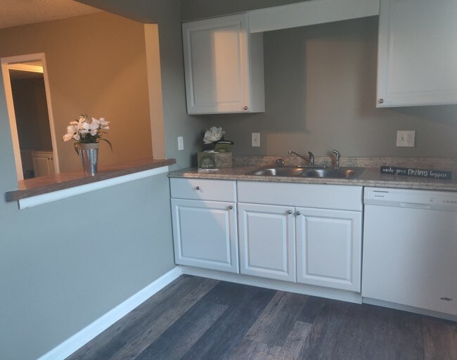 Foto del edificio - 8721 Countryshire Ln