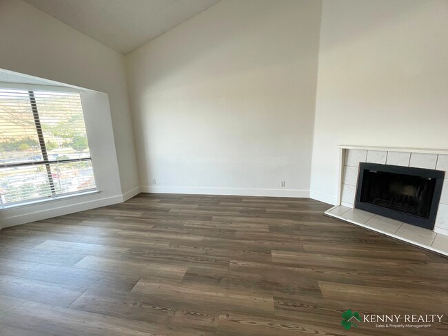 Building Photo - 955 Ridgeview Ct - STE01 - 106
