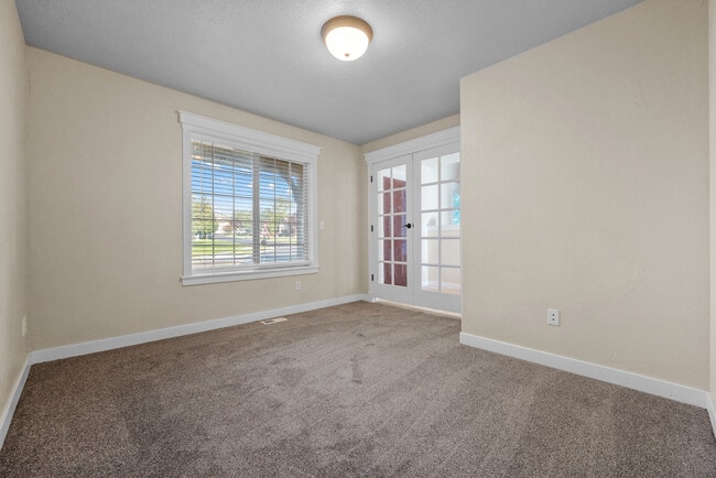 Foto del edificio - 958 N Buffalo Dr