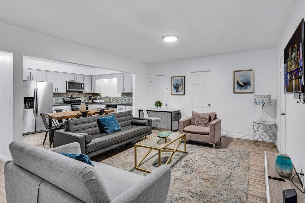 Foto principal - 975-977-977 SW 10th St