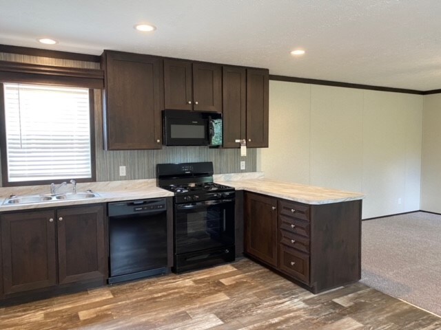 Foto principal - 1075 Hemlock Dr