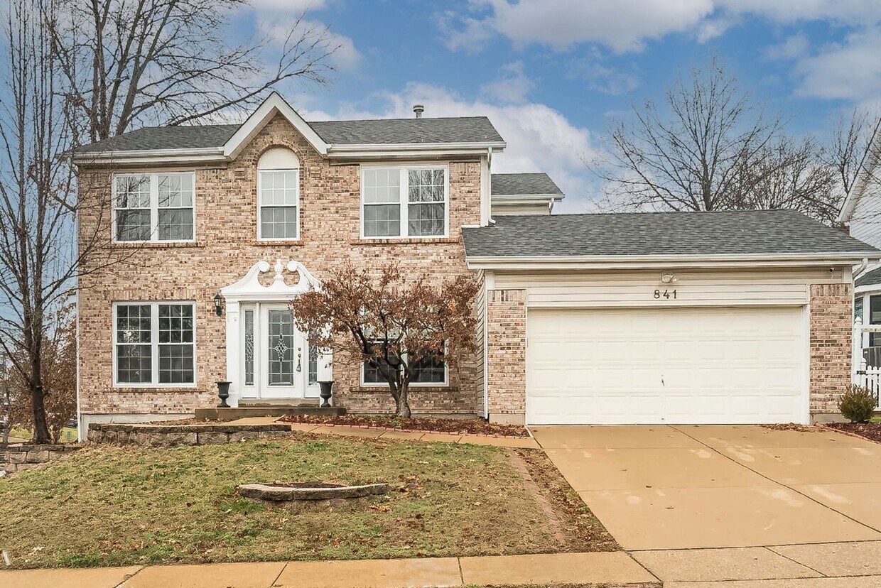 4 Bedroom Ellisville 2 Story House Rental in Ellisville, MO