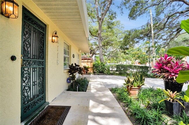 Foto del edificio - 3118 W Fielder St